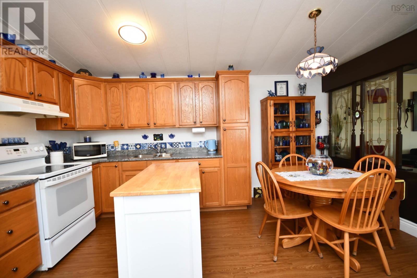 1526 Woodbine Drive, Beaver Bank, Nova Scotia  B4E 2M9 - Photo 17 - 202615045