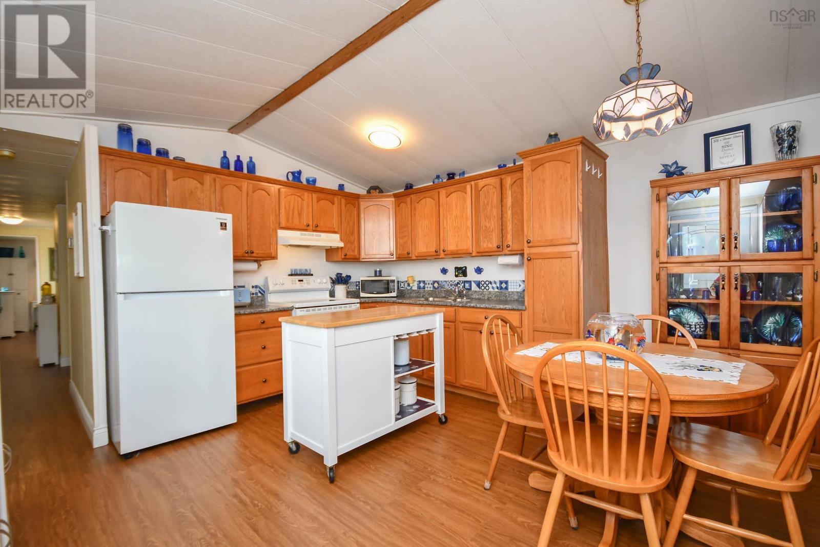 1526 Woodbine Drive, Beaver Bank, Nova Scotia  B4E 2M9 - Photo 5 - 202615045
