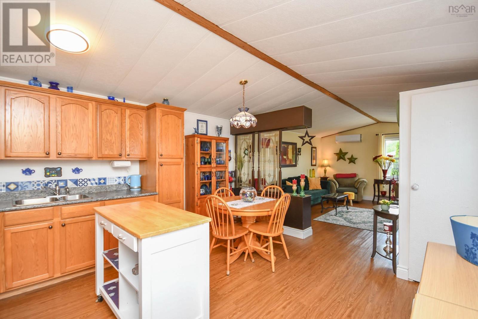 1526 Woodbine Drive, Beaver Bank, Nova Scotia  B4E 2M9 - Photo 6 - 202615045