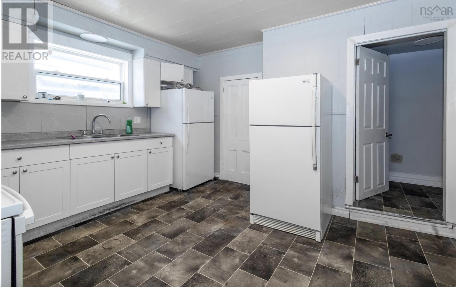 177 Dorchester Street, Sydney, Nova Scotia  B1P 5Z5 - Photo 12 - 202615186