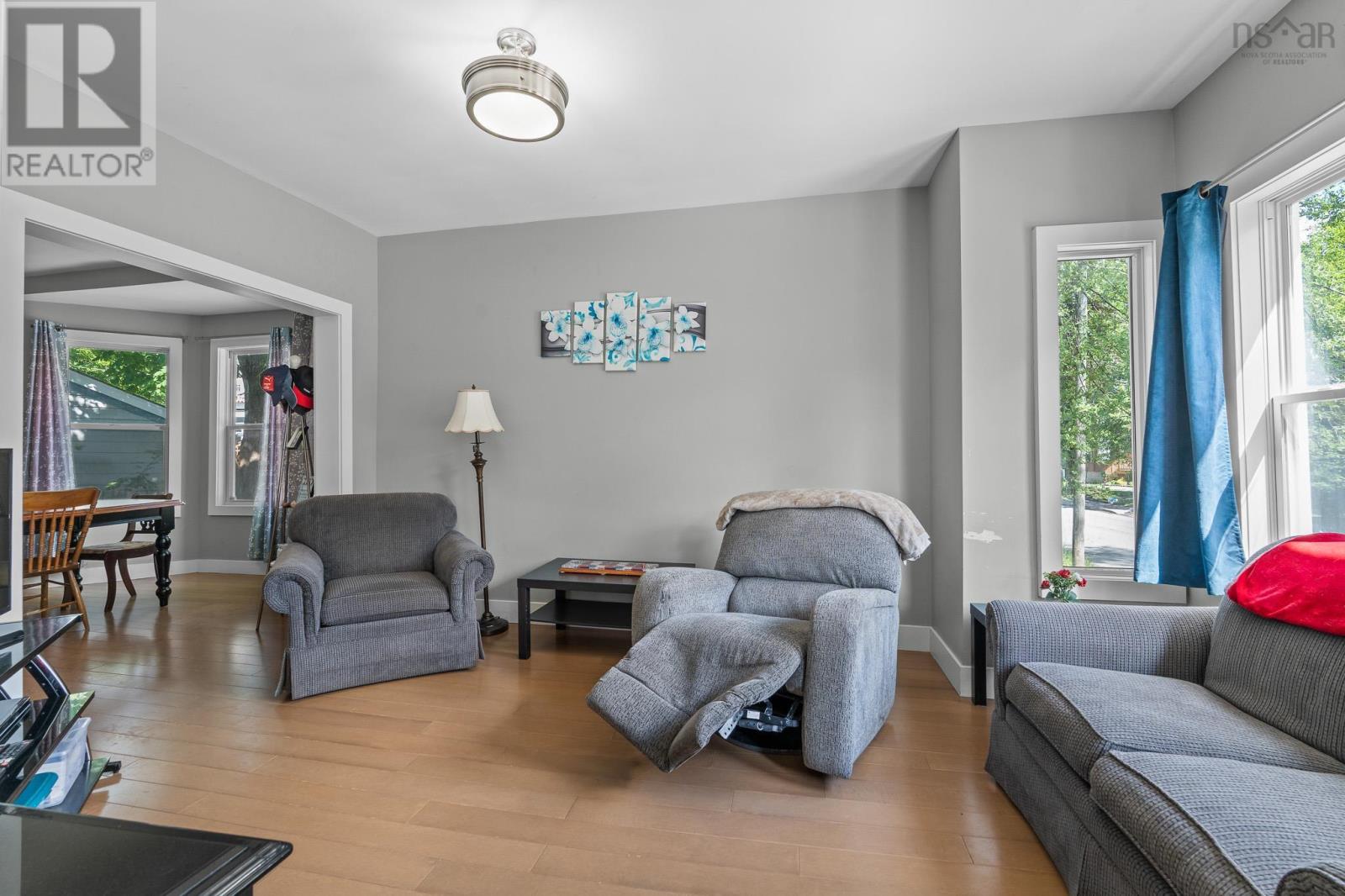 192/194 Albert Street, Windsor, Nova Scotia  B0N 2T0 - Photo 7 - 202615190