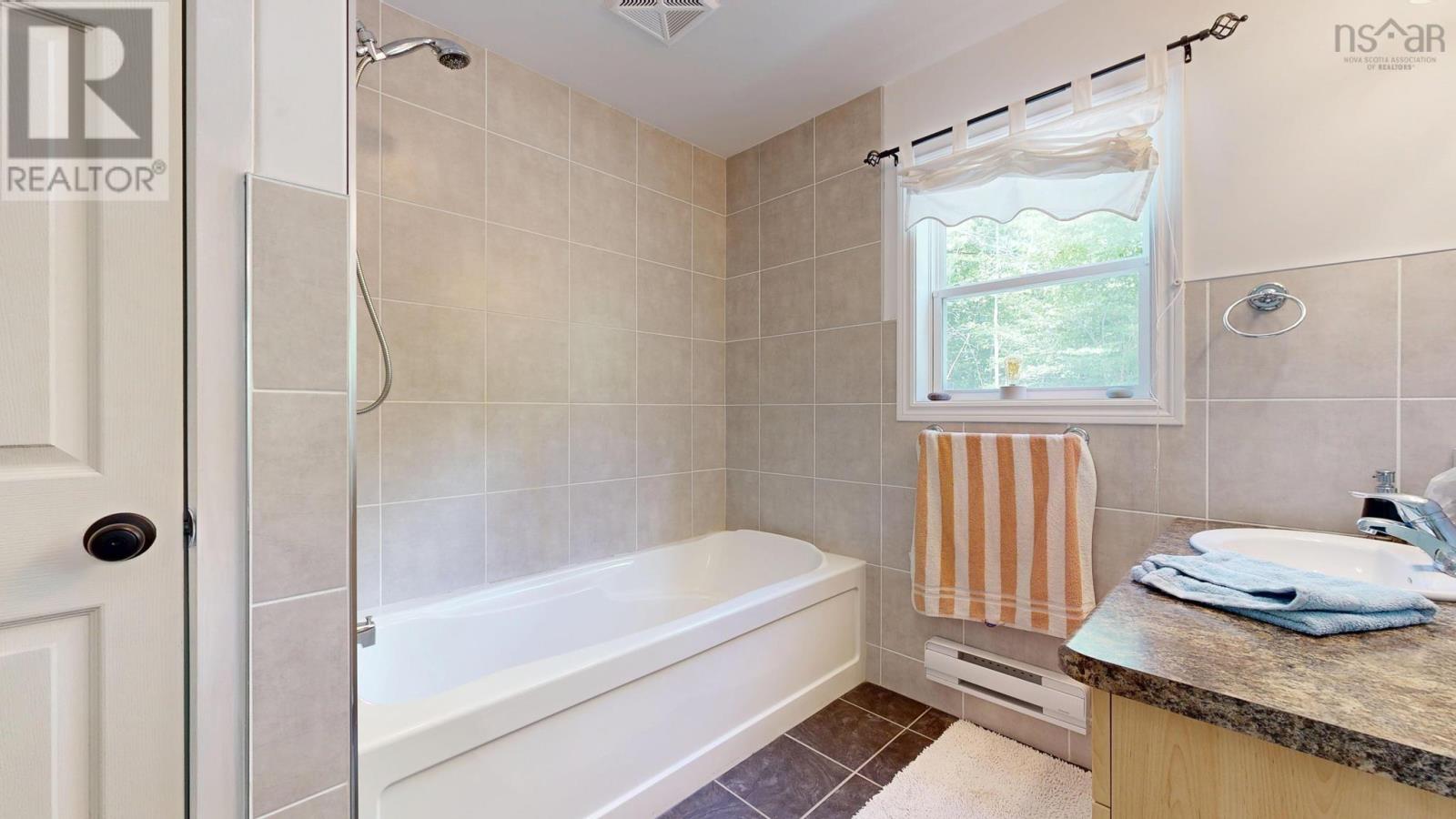 106 Red Hill Road, New Elm, Nova Scotia  B0T 1X0 - Photo 15 - 202615227