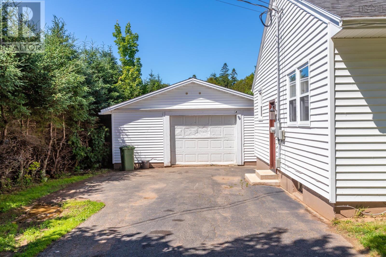 93 School Street, Middleton, Nova Scotia  B0S 1P0 - Photo 3 - 202615238