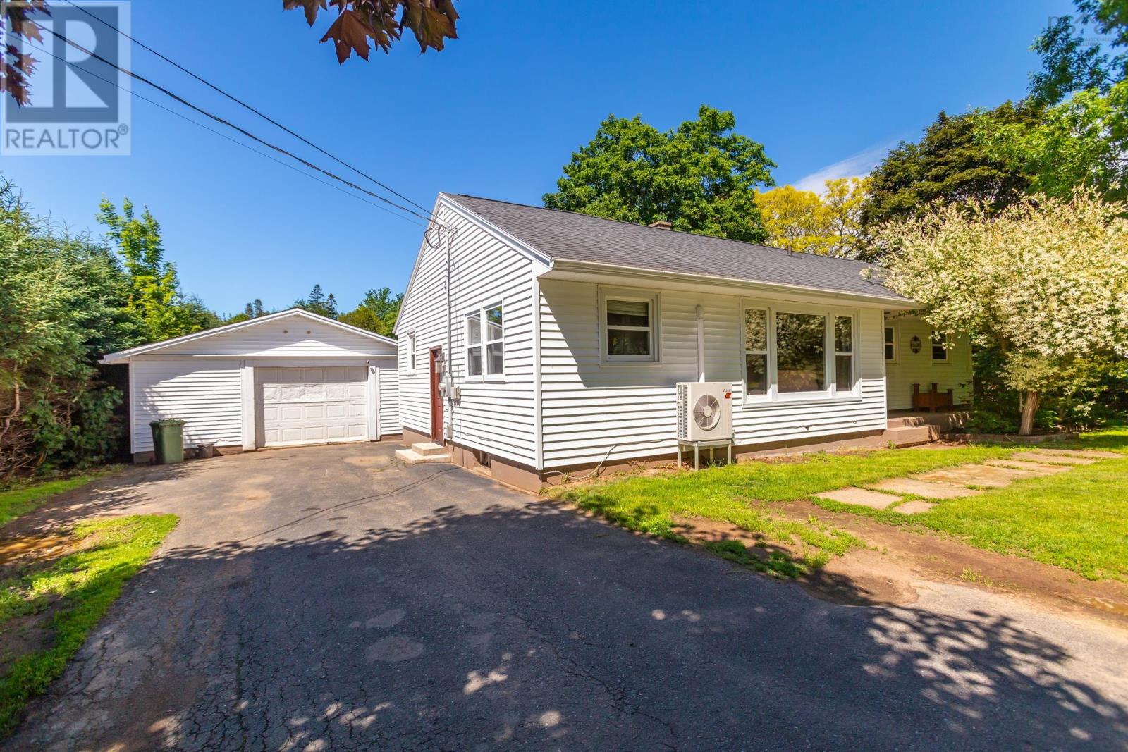 93 School Street, Middleton, Nova Scotia  B0S 1P0 - Photo 4 - 202615238