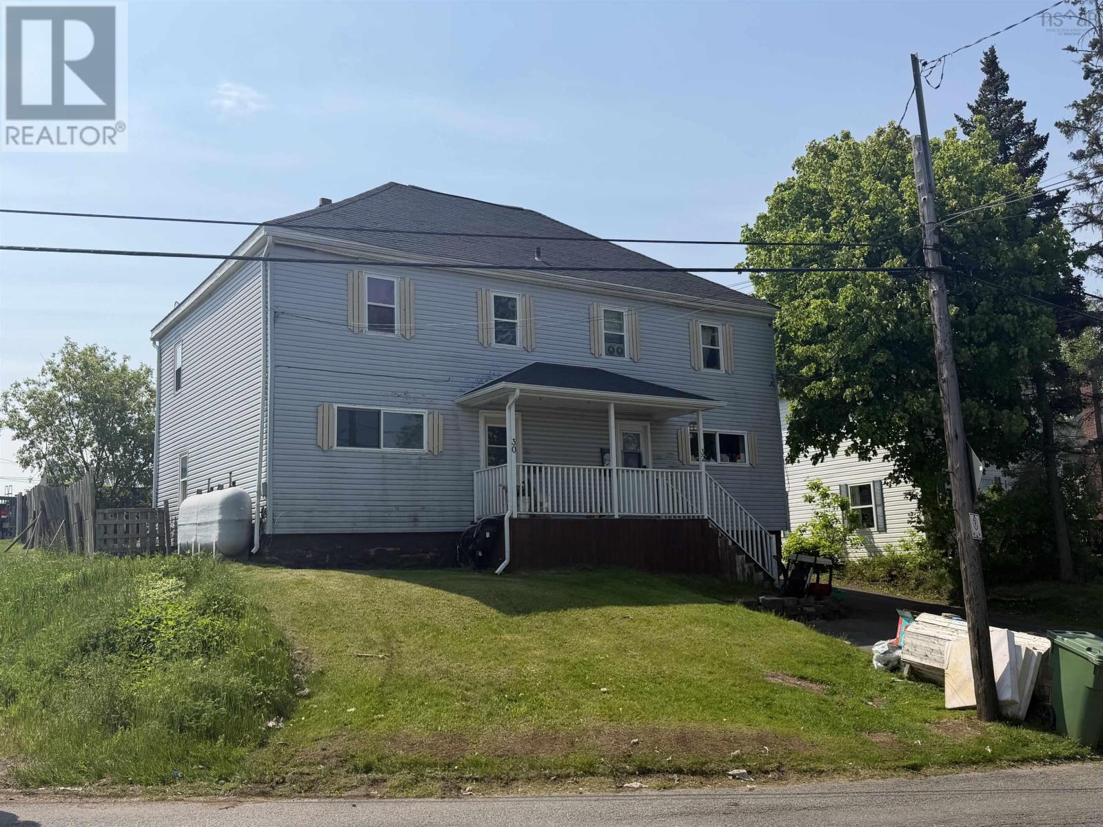 30-32 West Pleasant Street, Amherst, Nova Scotia  B4H 1E4 - Photo 2 - 202615239