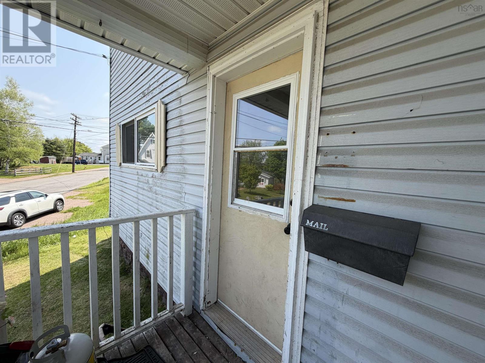 30-32 West Pleasant Street, Amherst, Nova Scotia  B4H 1E4 - Photo 4 - 202615239