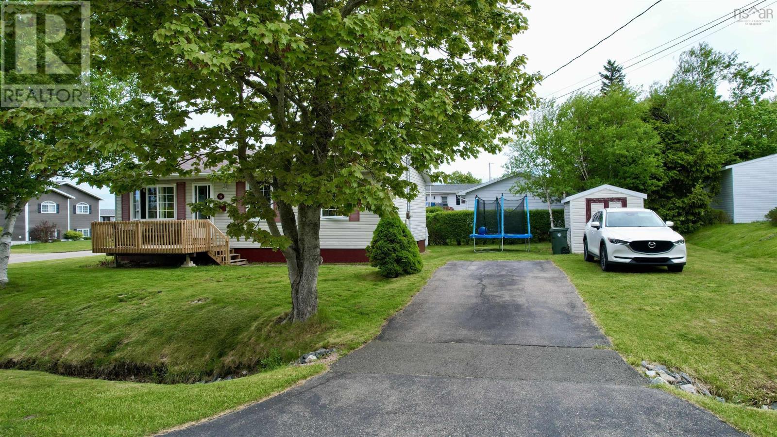 12 Don Gordon Street, Glace Bay, Nova Scotia  B1A 6A2 - Photo 2 - 202615266