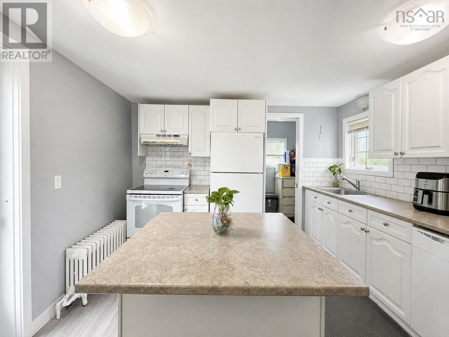 99 Argyle Street, Sydney, Nova Scotia  B1S 2V2 - Photo 8 - 202615279