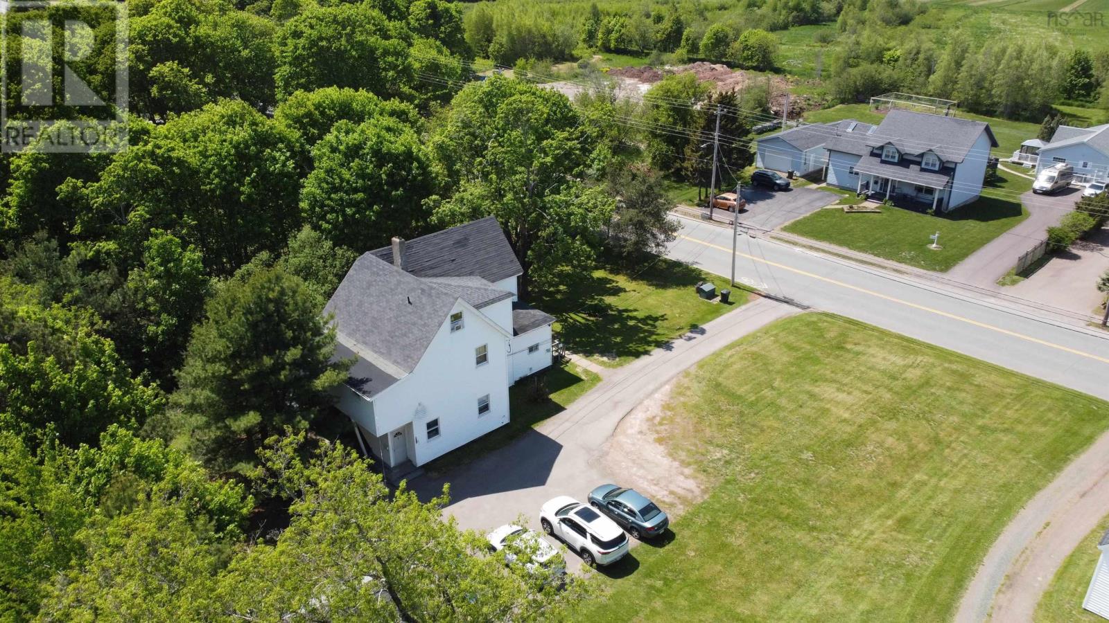 98 Victoria Street W, Amherst, Nova Scotia  B4H 1C8 - Photo 38 - 202615286