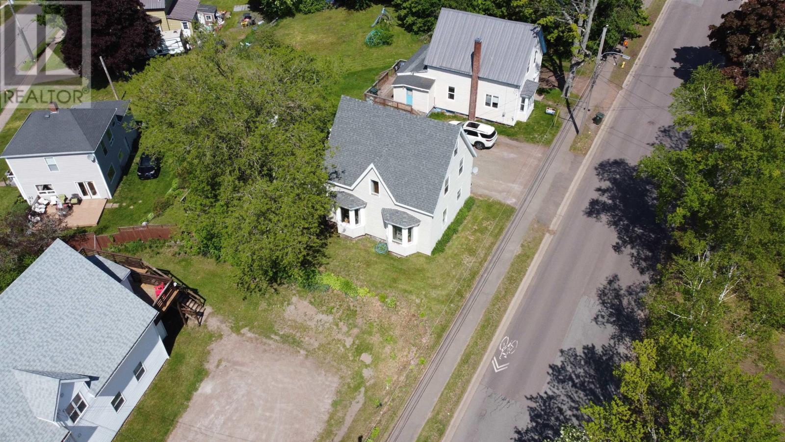 8 East Pleasant Street, Amherst, Nova Scotia  B4H 1M4 - Photo 34 - 202615287