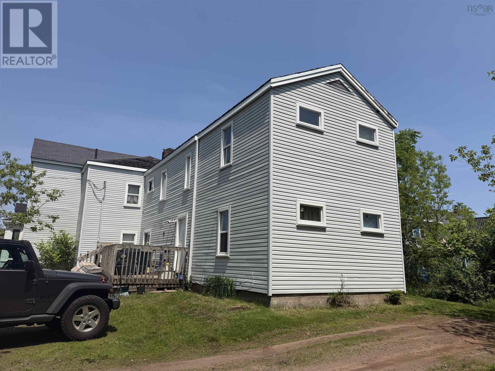 29 Spring Street, Amherst, Nova Scotia  B4H 1R8 - Photo 7 - 202615288