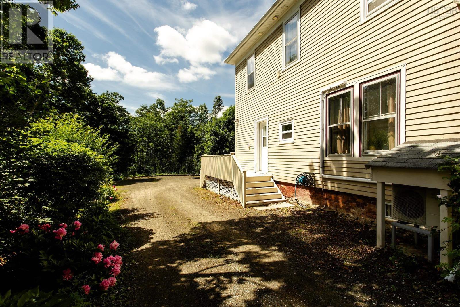 540 Main Street, Lawrencetown, Nova Scotia  B0S 1M0 - Photo 8 - 202615297