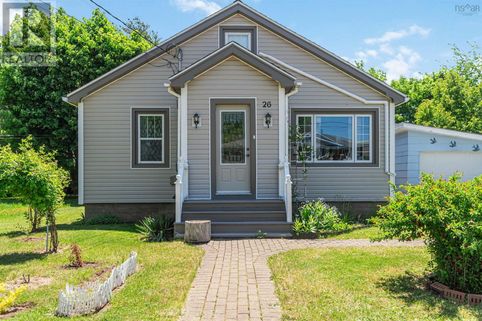 26 Spring Garden Rd Middleton, Ns, Middleton, Nova Scotia  B0S 1P0 - Photo 3 - 202615385