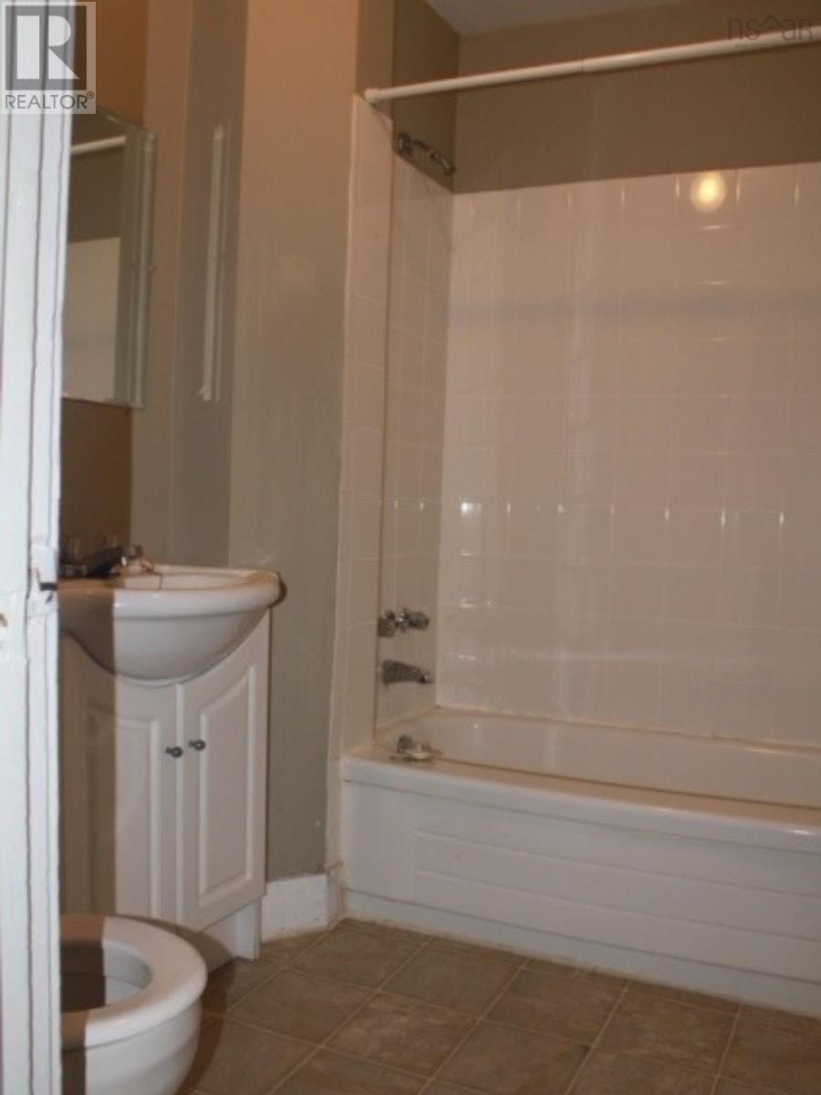 217 Windmill Road, Dartmouth, Nova Scotia  B3A 1G1 - Photo 6 - 202615671