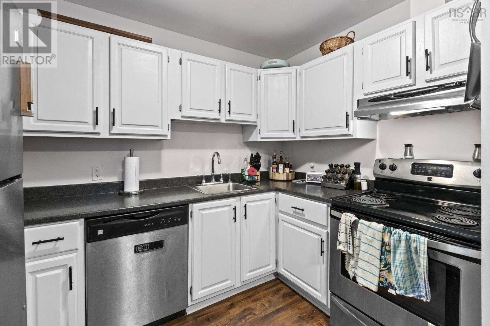 201 1 Lombardy Lane, Dartmouth, Nova Scotia  B2X 3E4 - Photo 13 - 202615745