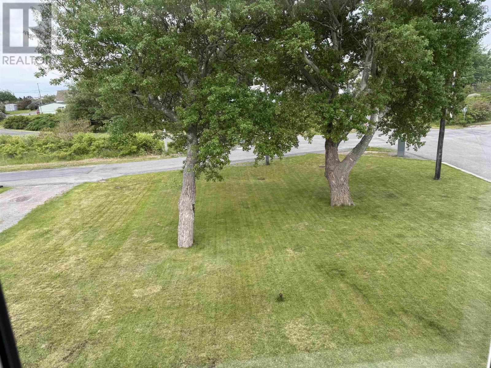 3515 Bay Avenue, New Waterford, Nova Scotia  B1H 2P2 - Photo 10 - 202616088