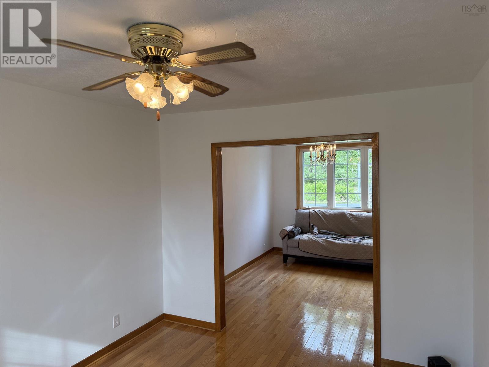 3515 Bay Avenue, New Waterford, Nova Scotia  B1H 2P2 - Photo 14 - 202616088