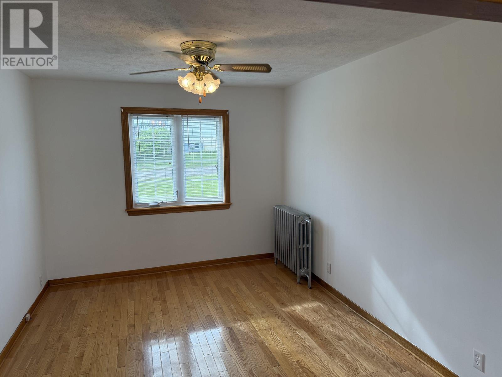 3515 Bay Avenue, New Waterford, Nova Scotia  B1H 2P2 - Photo 16 - 202616088