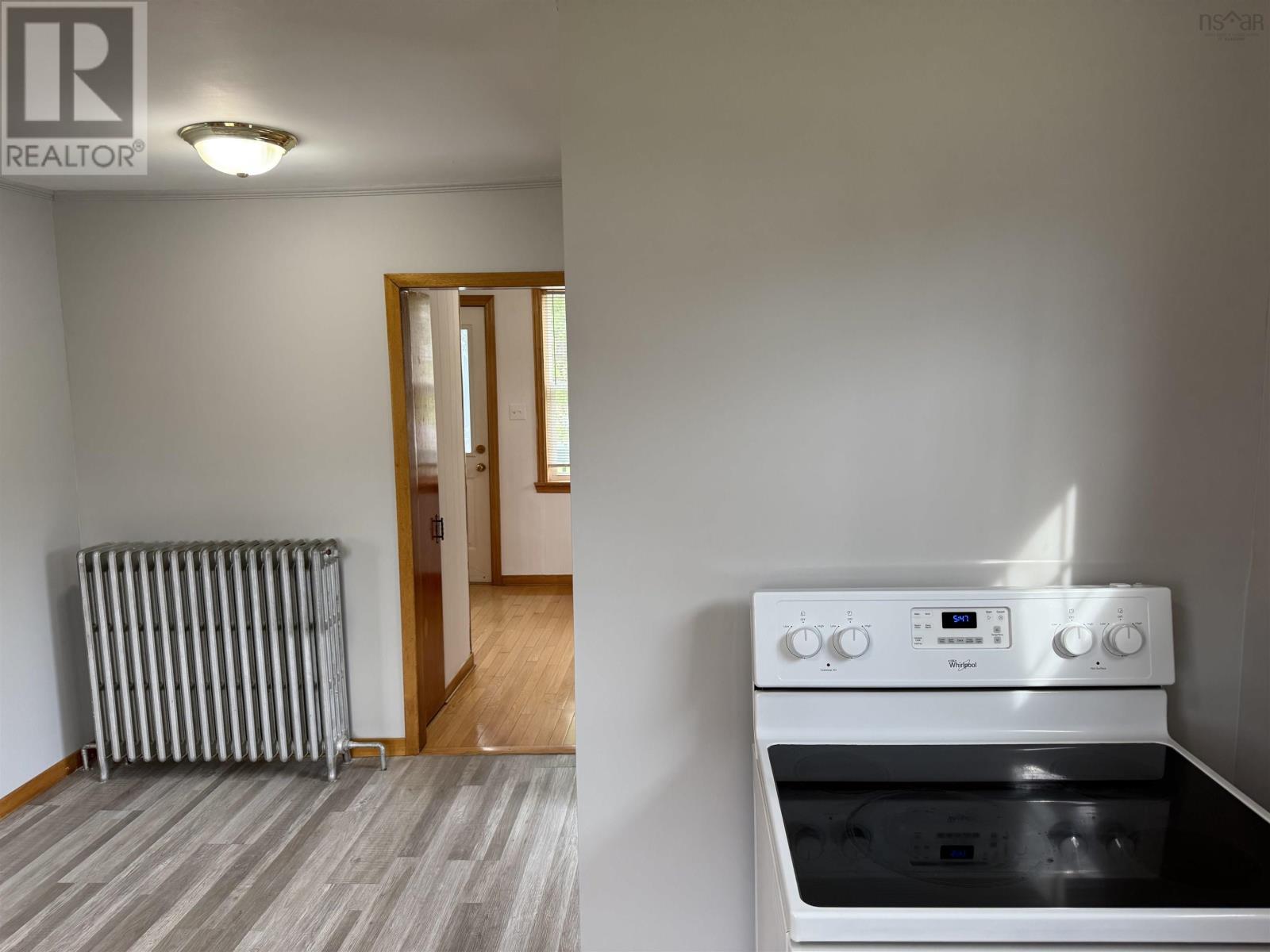 3515 Bay Avenue, New Waterford, Nova Scotia  B1H 2P2 - Photo 19 - 202616088
