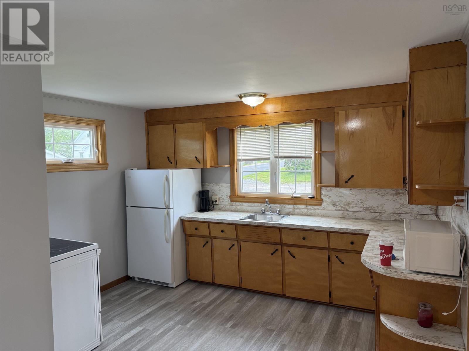 3515 Bay Avenue, New Waterford, Nova Scotia  B1H 2P2 - Photo 22 - 202616088