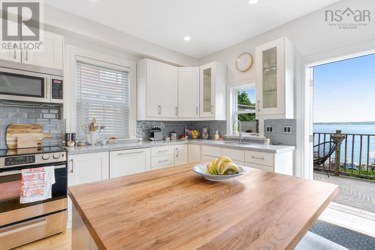268 Montague Street, Lunenburg, Nova Scotia  B0J 2C0 - Photo 10 - 202616095
