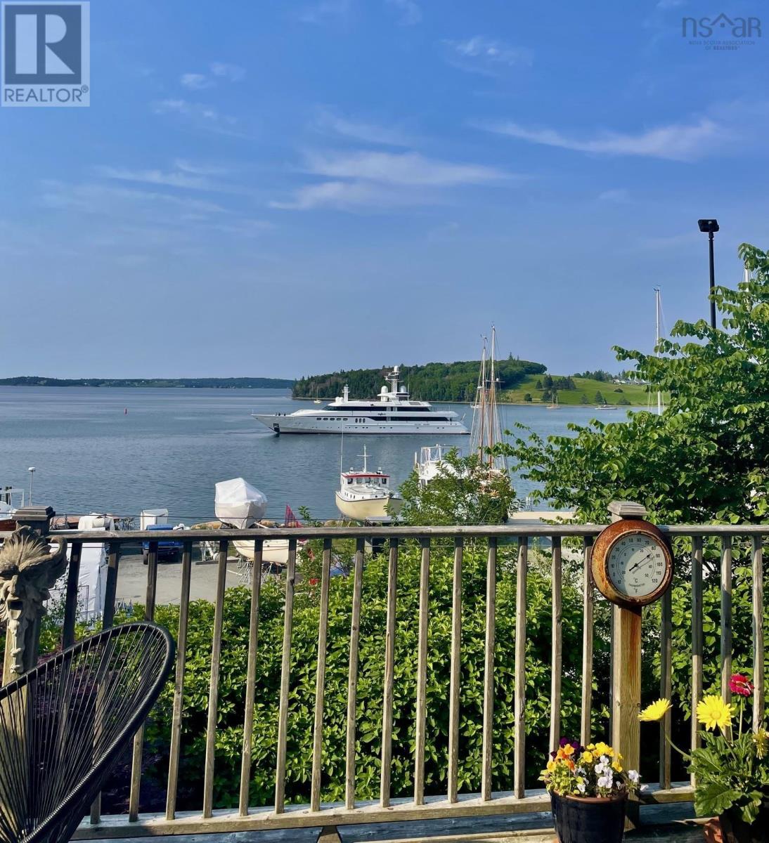 268 Montague Street, Lunenburg, Nova Scotia  B0J 2C0 - Photo 5 - 202616095