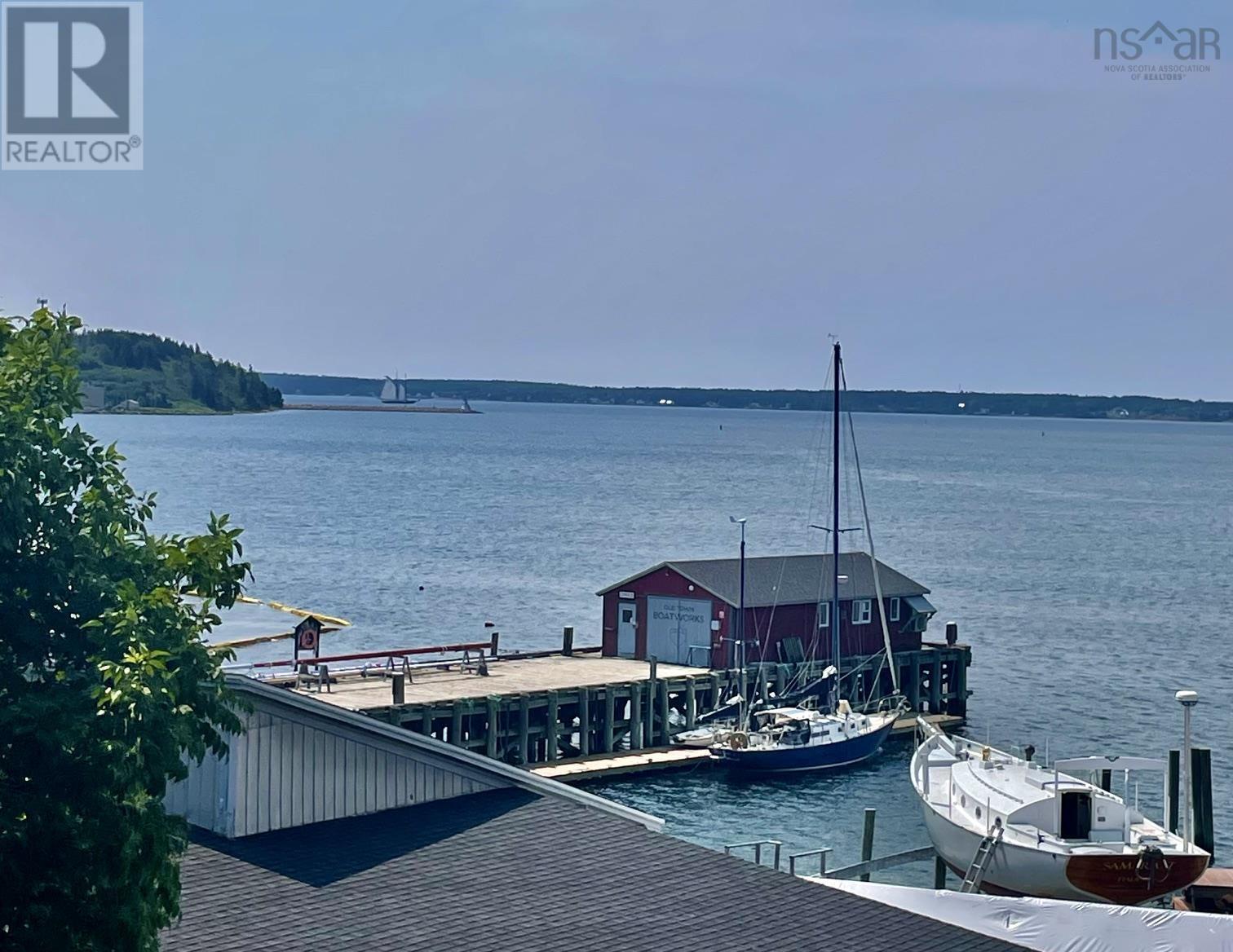 268 Montague Street, Lunenburg, Nova Scotia  B0J 2C0 - Photo 7 - 202616095
