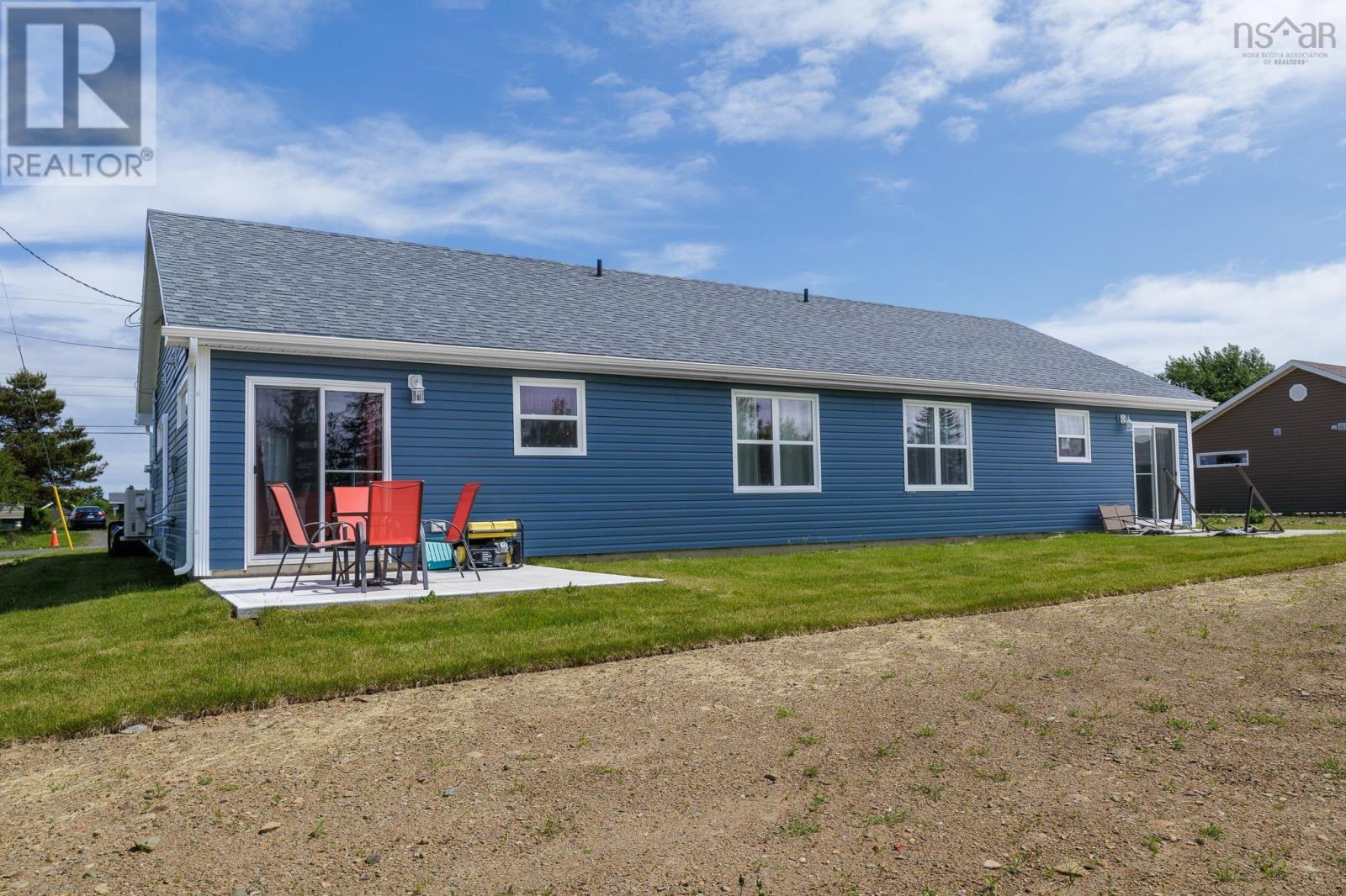 33/35 39/41 Maple Street, Scotchtown, Nova Scotia  B1H 3M4 - Photo 2 - 202616096