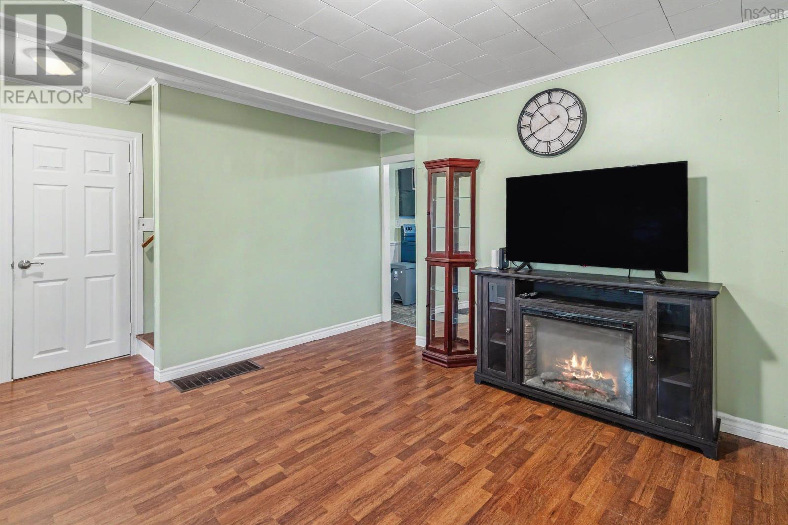 437 Cabot Street, Ashby, Nova Scotia  B1P 4G8 - Photo 9 - 202616152