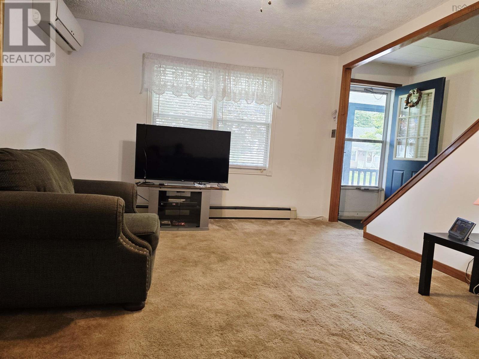 95 Poplar Street, Pictou, Nova Scotia  B0K 1H0 - Photo 6 - 202616155