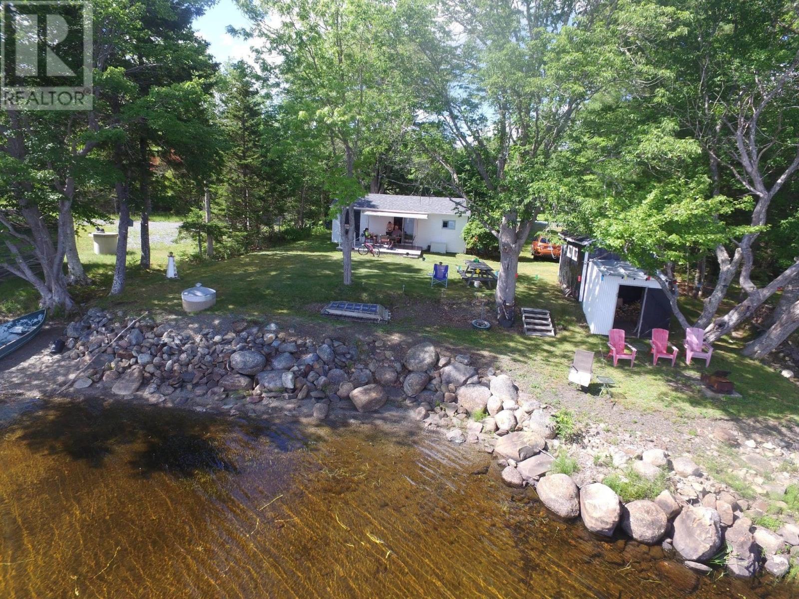 1733 Waterloo Road, Waterloo, Nova Scotia  B4V 8L8 - Photo 2 - 202616253