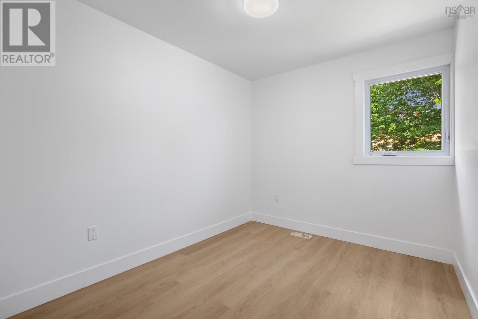 16-16a Ruben Court, Dartmouth, Nova Scotia  B2X 1L9 - Photo 8 - 202616401