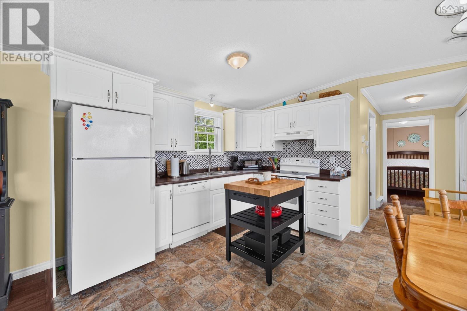 1047 Glen Forest Drive, Westville, Nova Scotia  B0K 2A0 - Photo 10 - 202616465