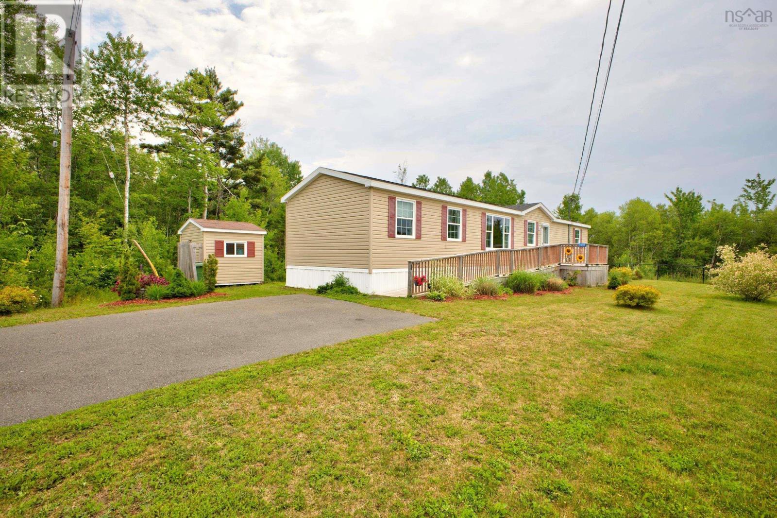 1047 Glen Forest Drive, Westville, Nova Scotia  B0K 2A0 - Photo 35 - 202616465