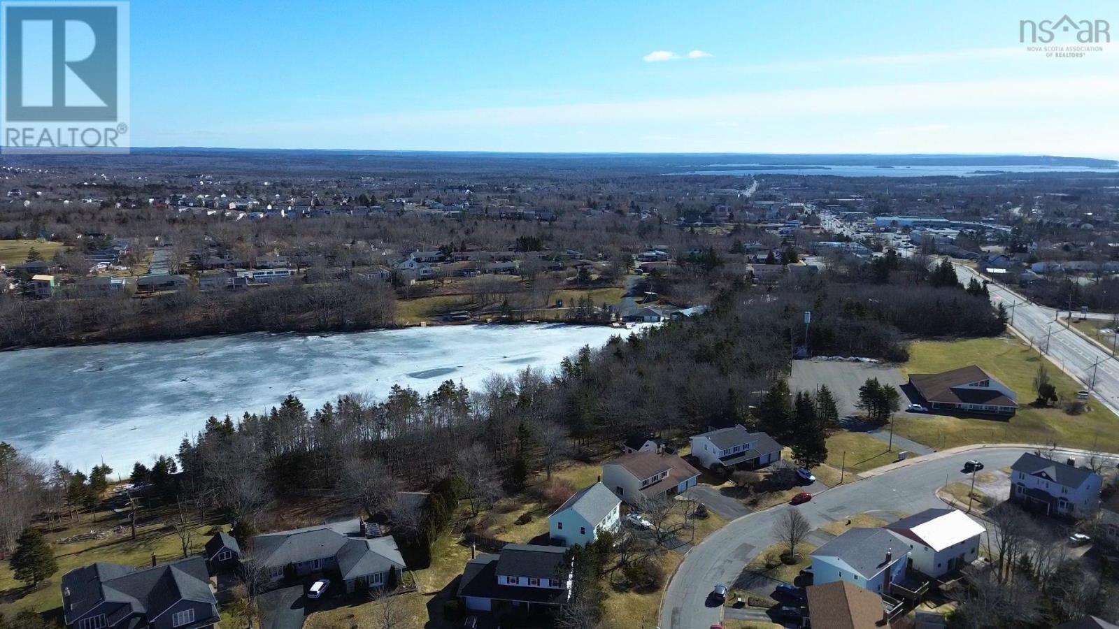 36 Regal Road, Dartmouth, Nova Scotia  B2W 4H6 - Photo 33 - 202616523