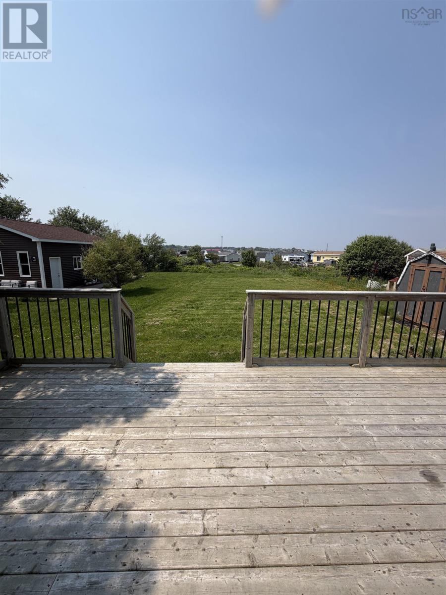 219 Brookland Street, Glace Bay, Nova Scotia  B1A 1N4 - Photo 5 - 202616529