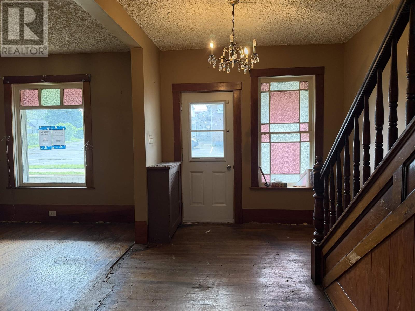 147 Mackay Street, Stellarton, Nova Scotia  B0K 1S0 - Photo 6 - 202616538