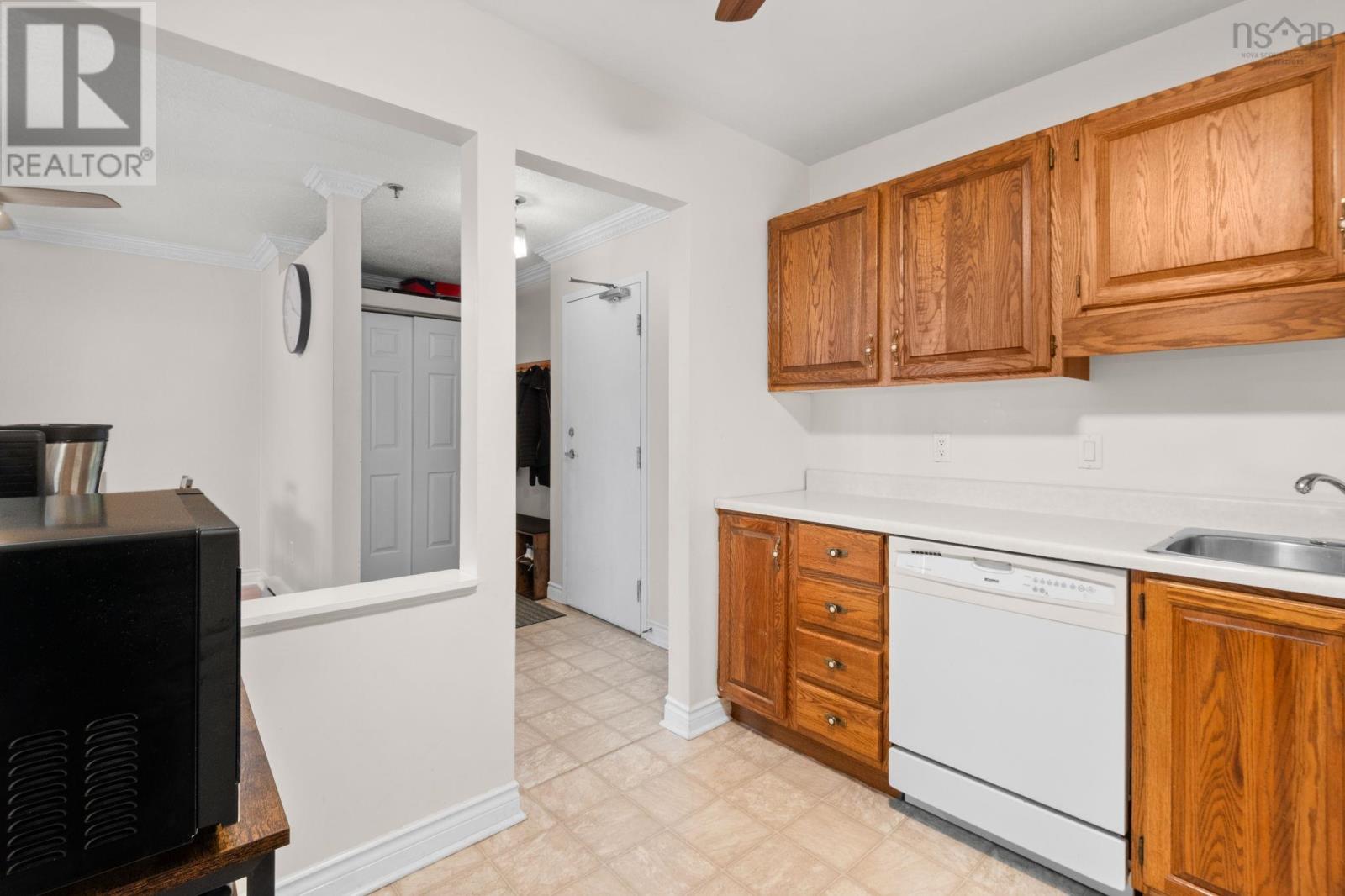 403 64 Cumberland Drive, Cole Harbour, Nova Scotia  B2V 2C7 - Photo 18 - 202616565