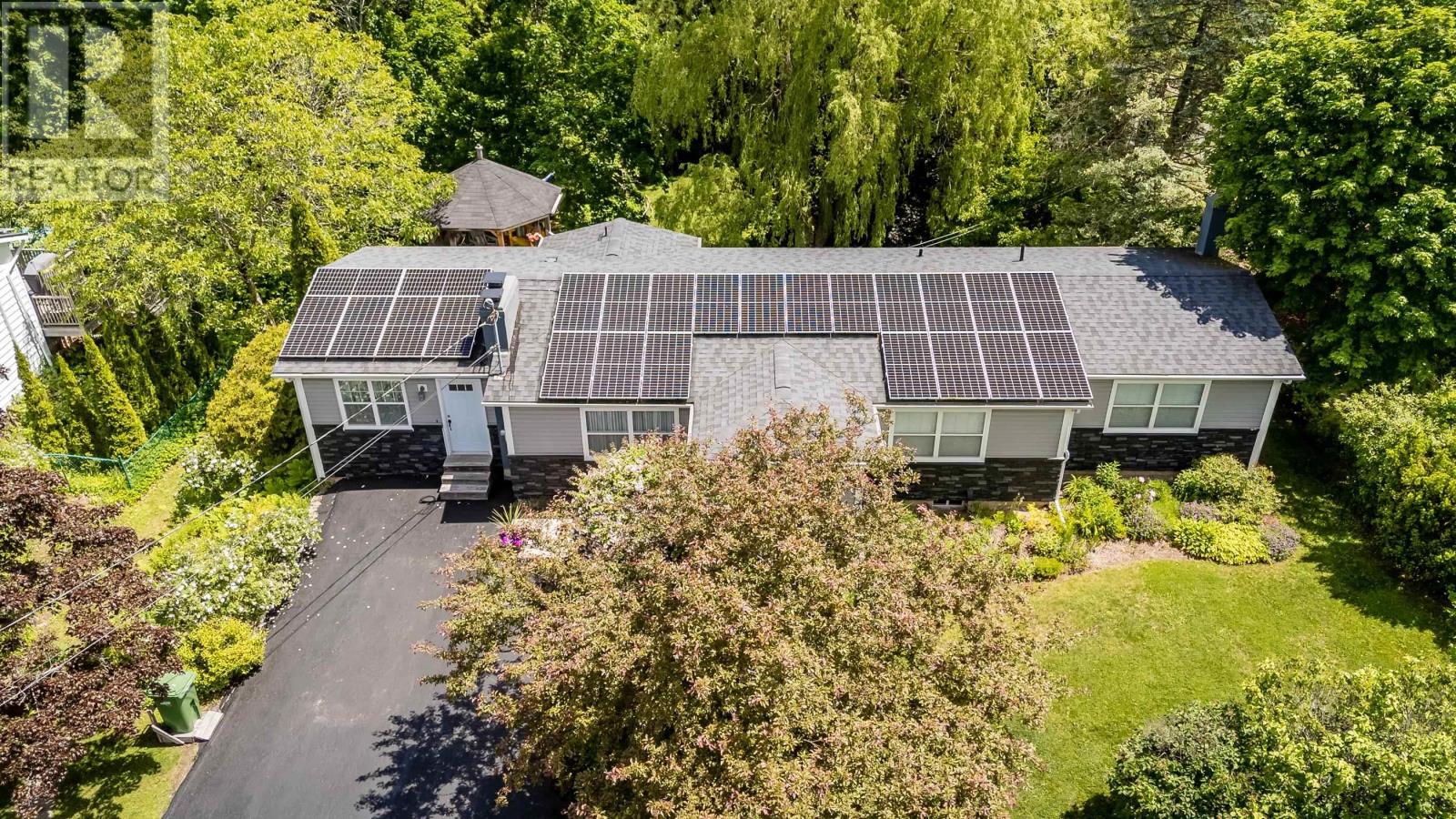 15 Grandview Drive, Wolfville, Nova Scotia  B4P 1W5 - Photo 2 - 202616573