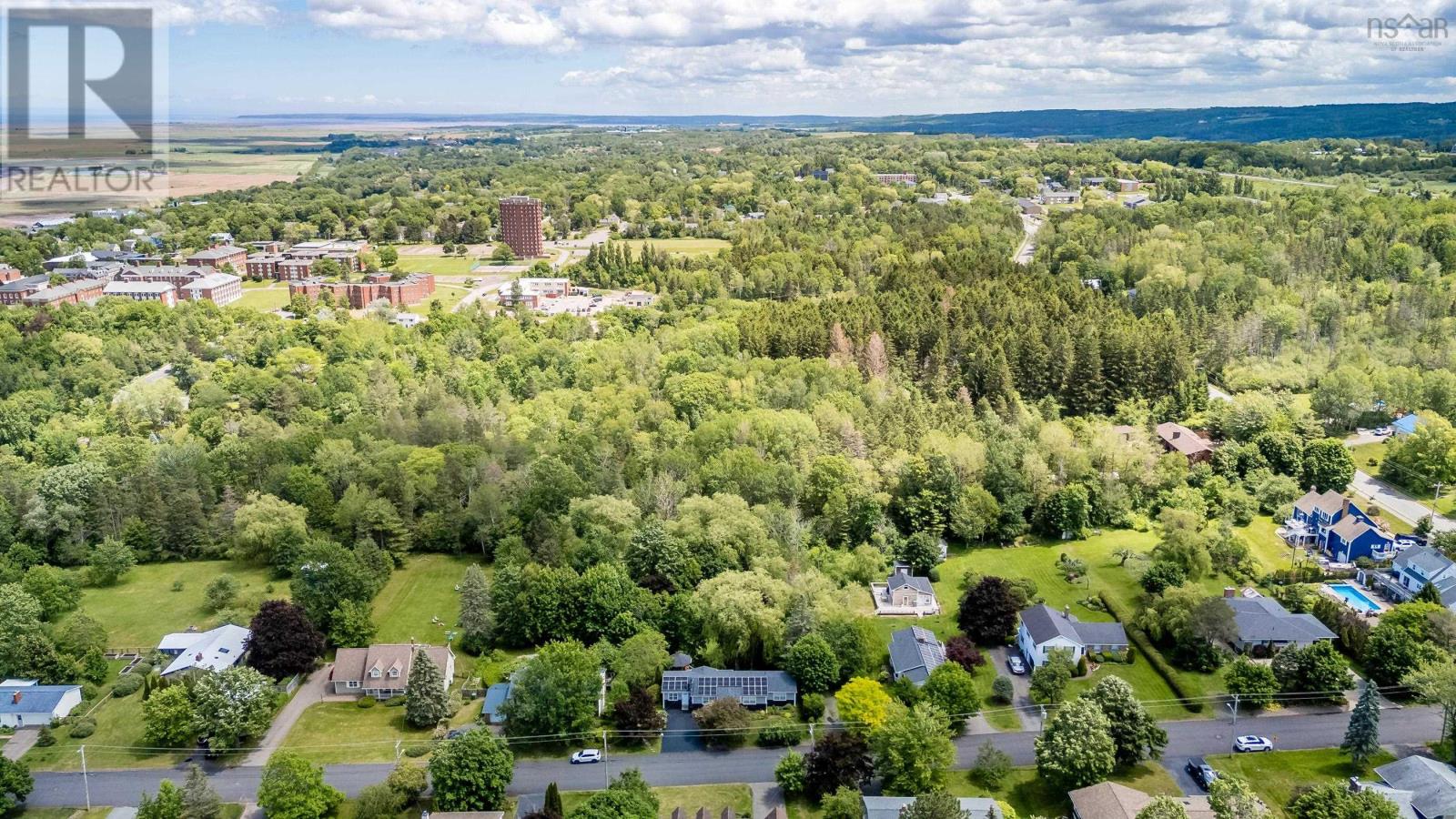 15 Grandview Drive, Wolfville, Nova Scotia  B4P 1W5 - Photo 49 - 202616573