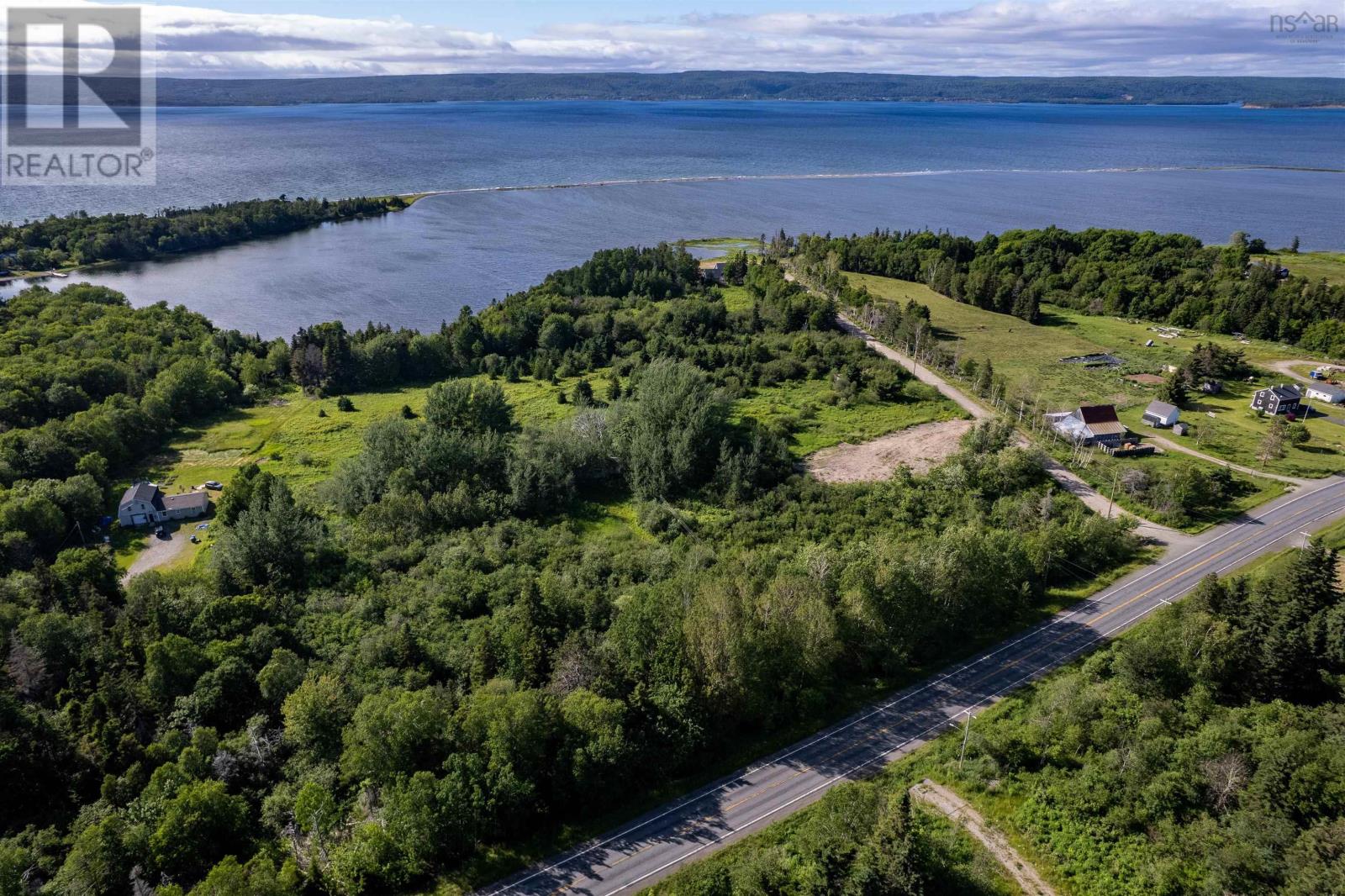 7984 East Bay Highway, Big Pond, Nova Scotia  B1J 1Z4 - Photo 4 - 202616701