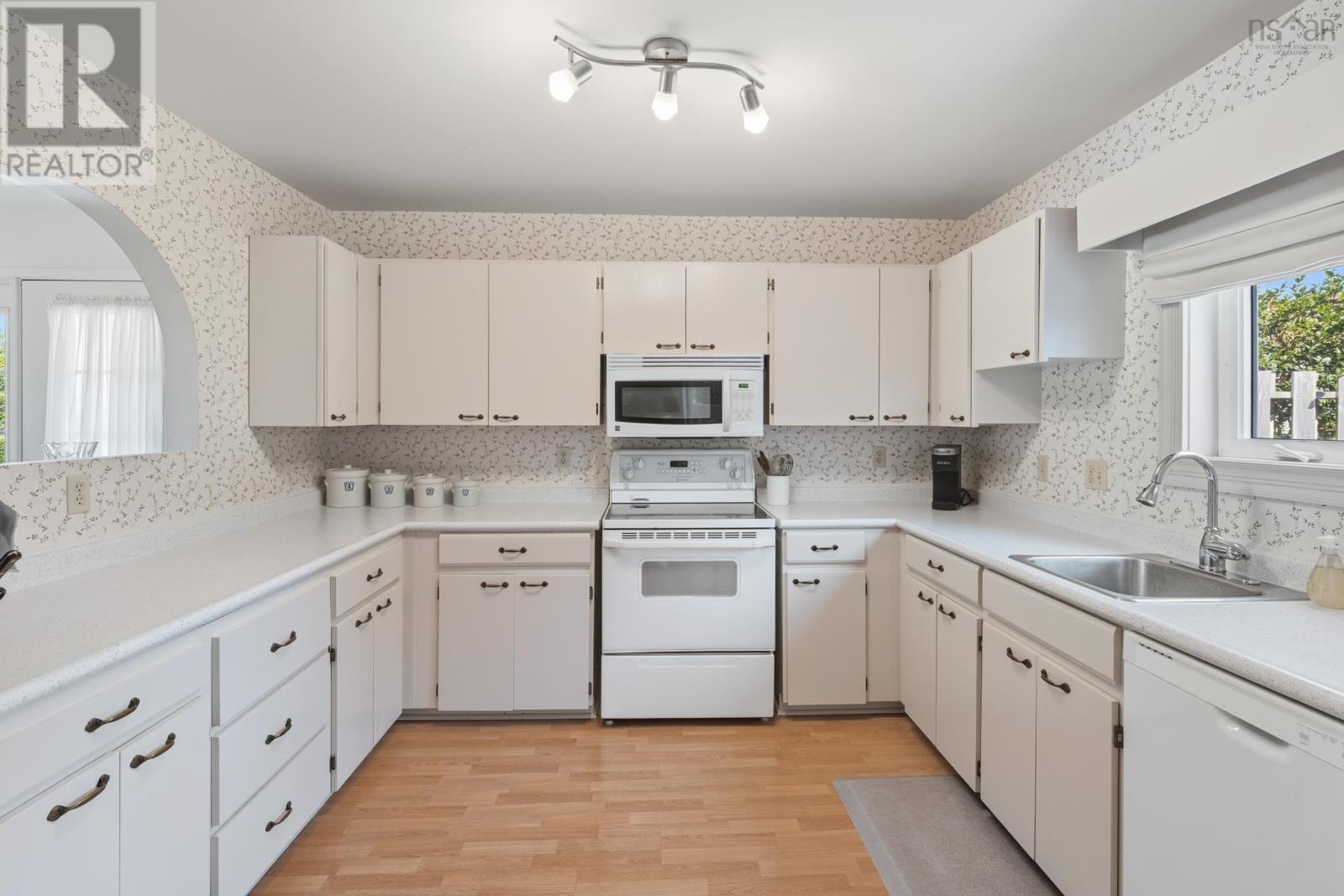 554 South Broadway, Cornwallis Park, Nova Scotia  B0S 1H0 - Photo 13 - 202616847