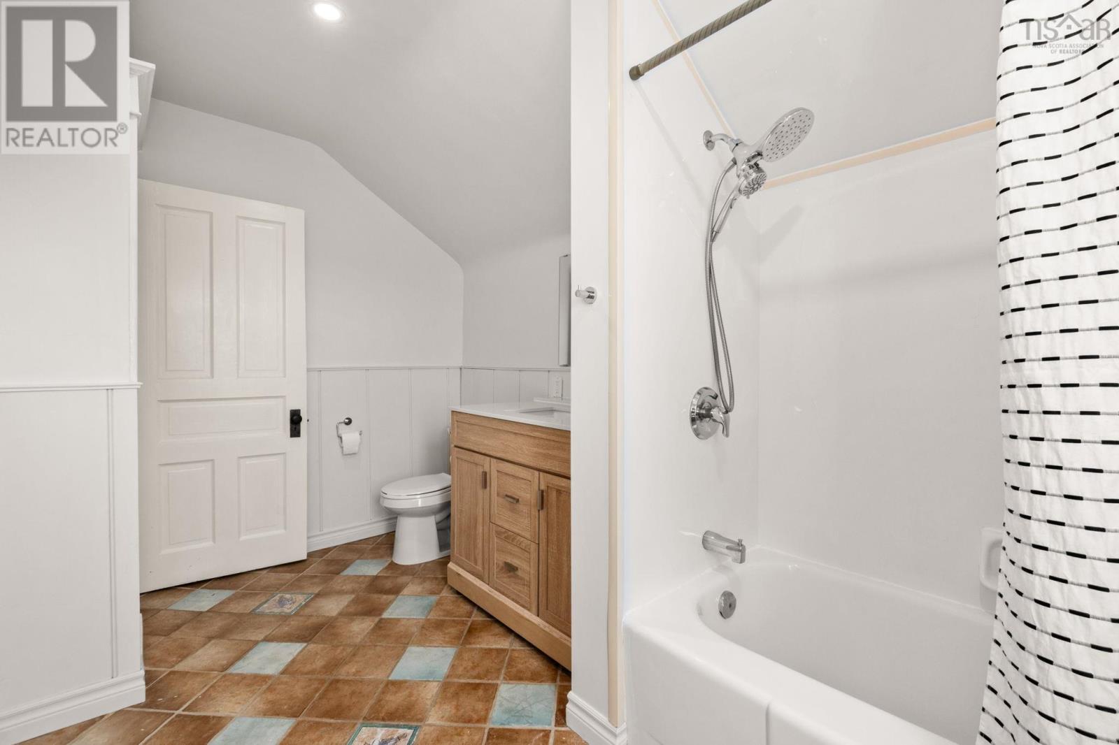 11 Sinclair Street, Dartmouth, Nova Scotia  B2Y 1R7 - Photo 32 - 202616853