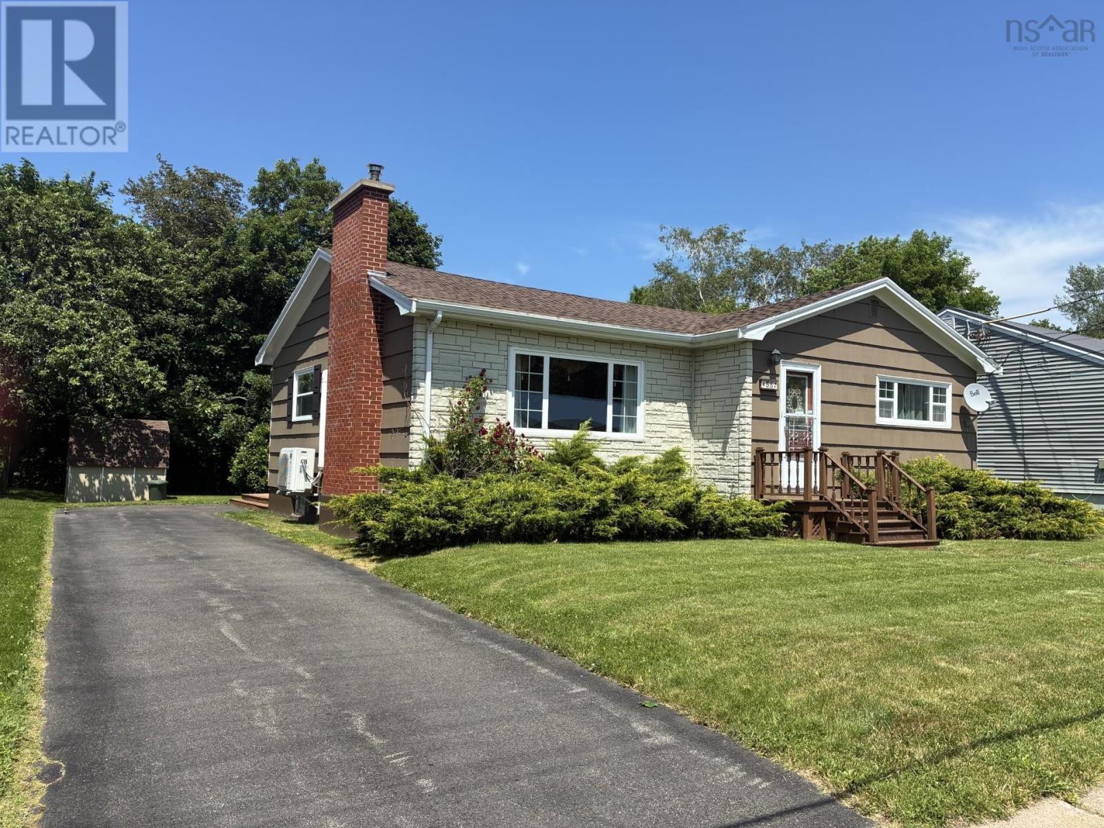 55 Churchill Street, Truro, Nova Scotia  B2N 1M9 - Photo 2 - 202616913