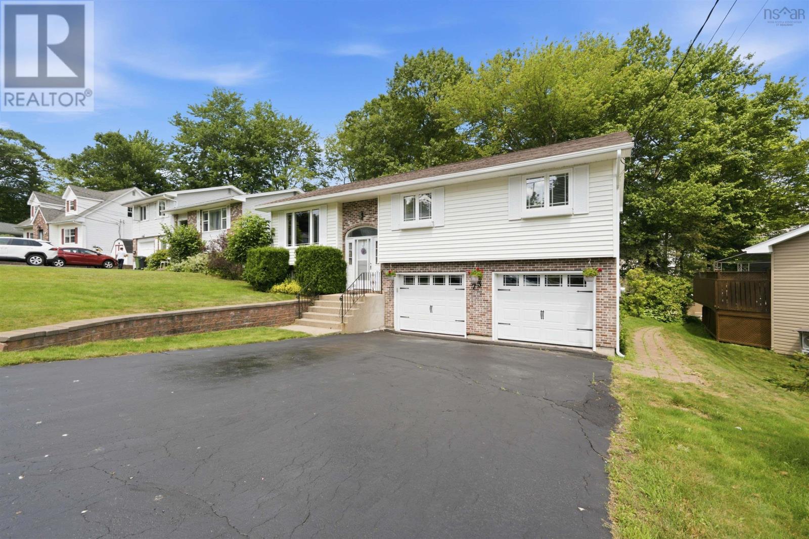 73 Wynn Castle Drive, Lower Sackville, Nova Scotia  B4E 2H3 - Photo 3 - 202616918