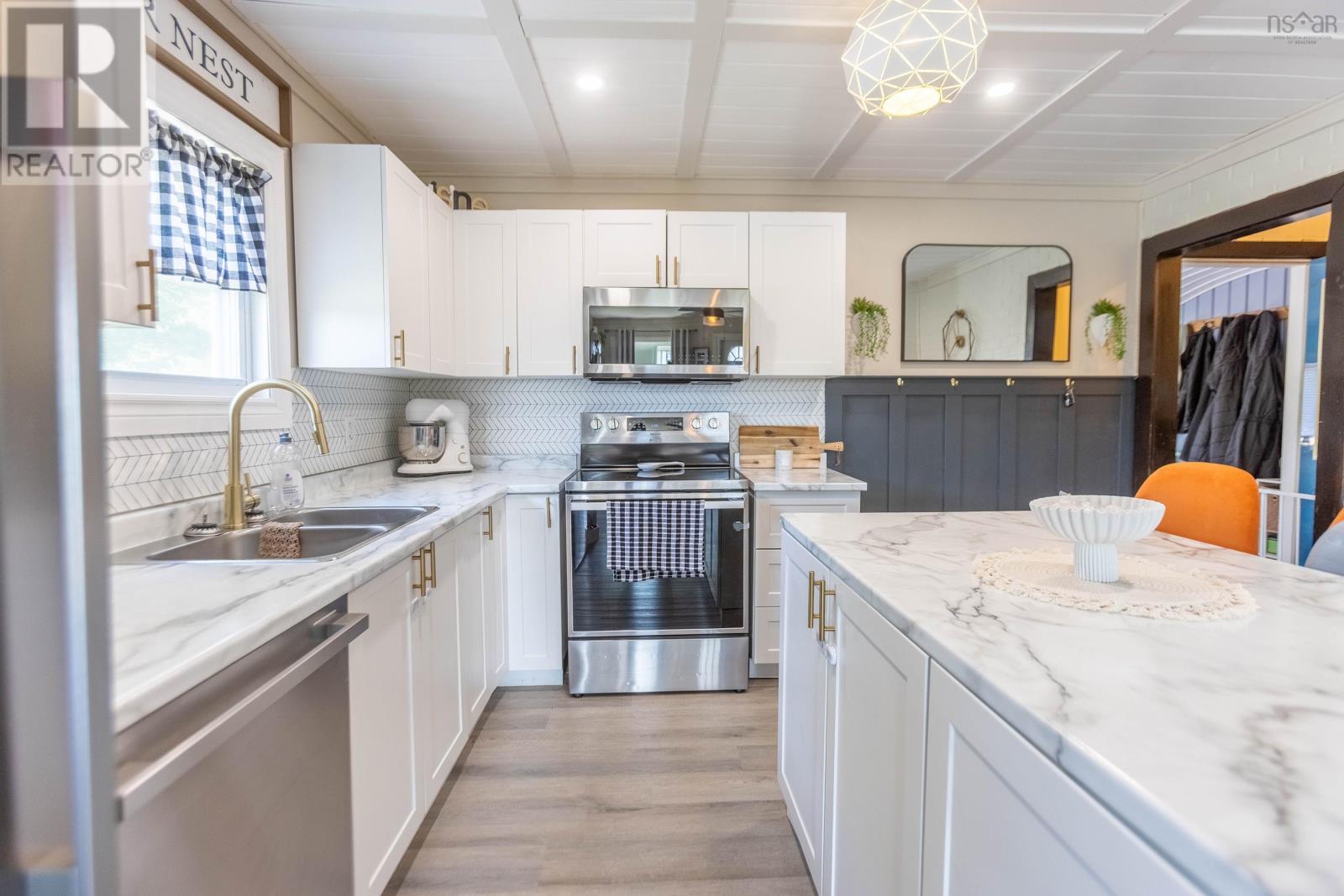 4875 Highway 242, Maccan, Nova Scotia  B0L 1B0 - Photo 10 - 202616936
