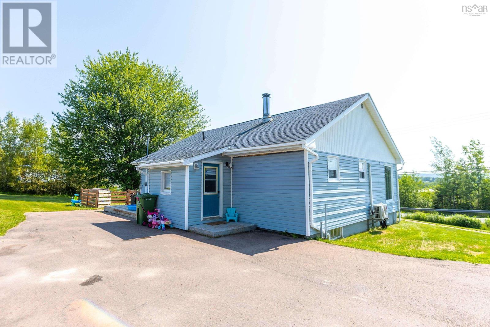 4875 Highway 242, Maccan, Nova Scotia  B0L 1B0 - Photo 3 - 202616936