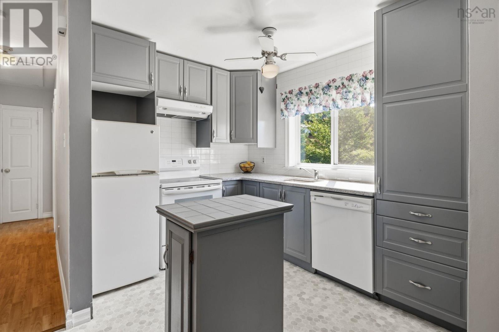 15 Sibley Street, Waverley, Nova Scotia  B2R 1G9 - Photo 12 - 202616961