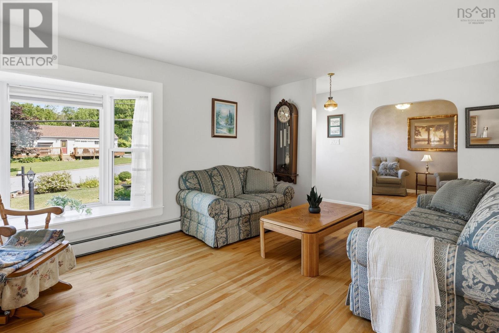 15 Sibley Street, Waverley, Nova Scotia  B2R 1G9 - Photo 7 - 202616961