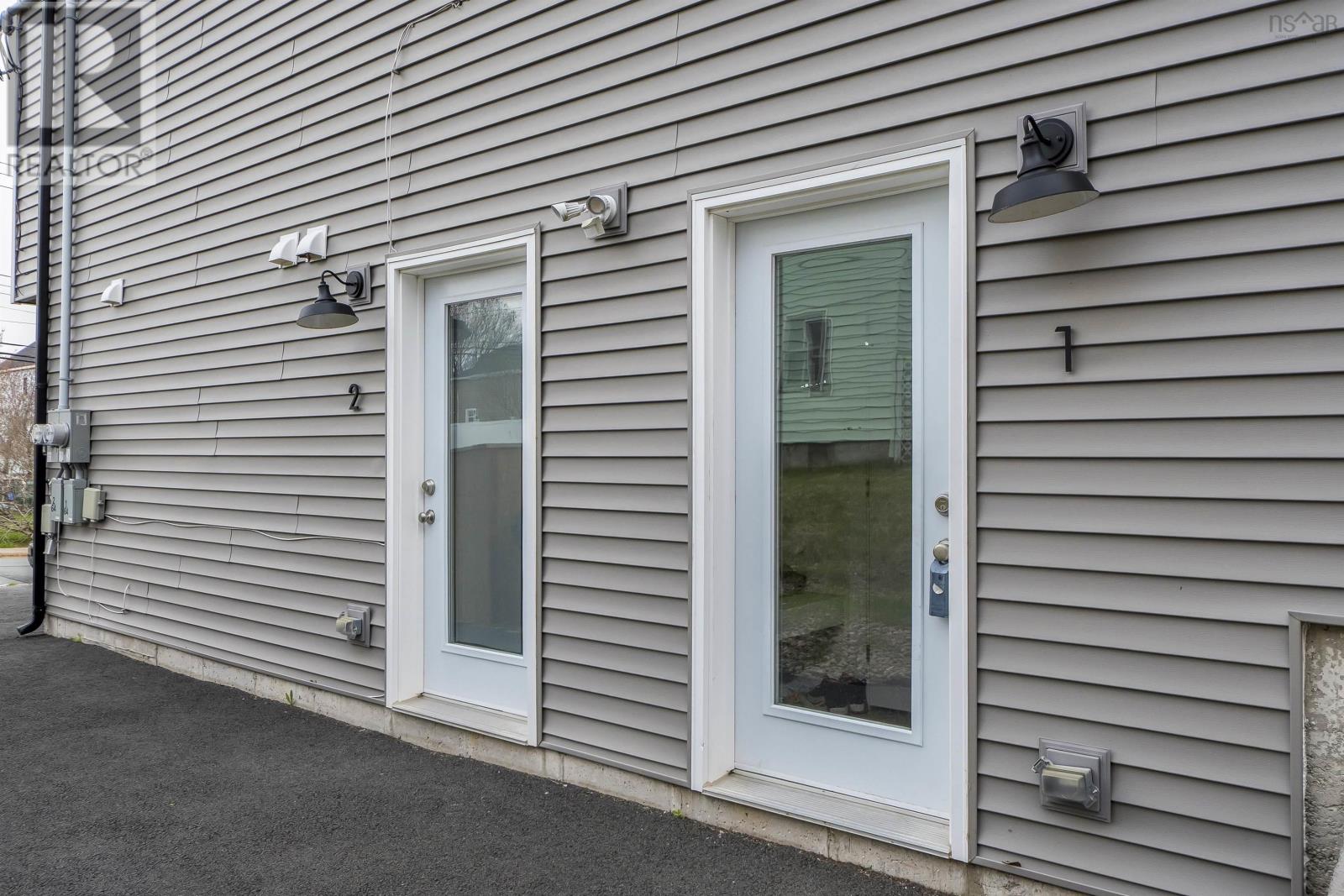 64 Everette Street, Dartmouth, Nova Scotia  B2W 1H2 - Photo 2 - 202616973